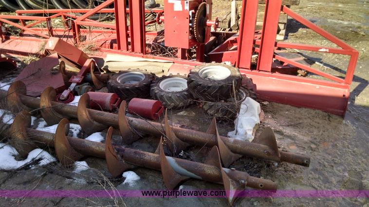 image for item AY9424 GSI Series II grain bin sweep