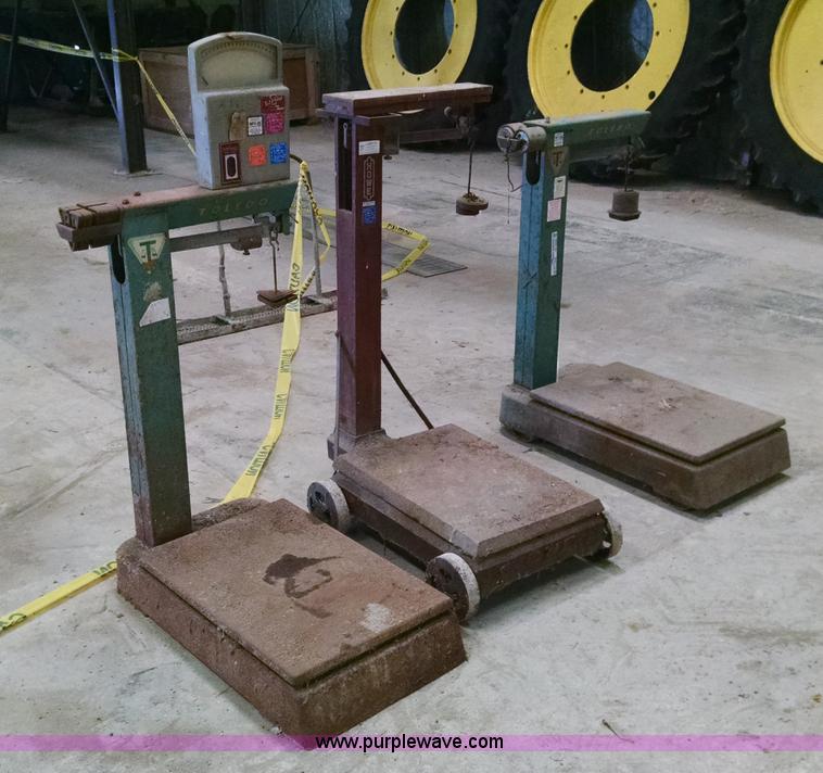 image for item AY9426 (3) scales