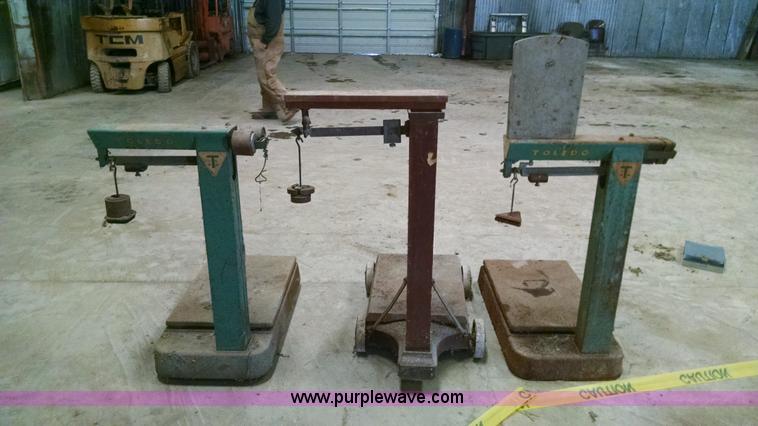 image for item AY9426 (3) scales