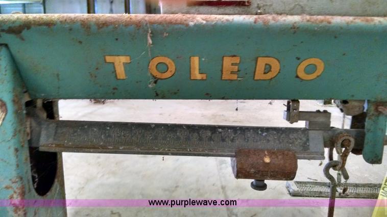 image for item AY9426 (3) scales