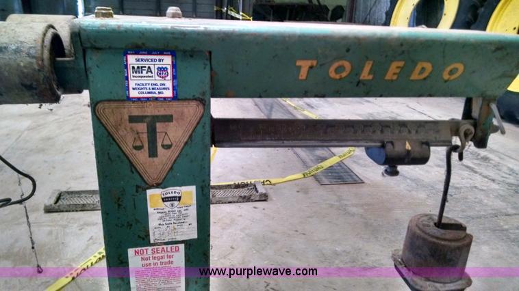 image for item AY9426 (3) scales