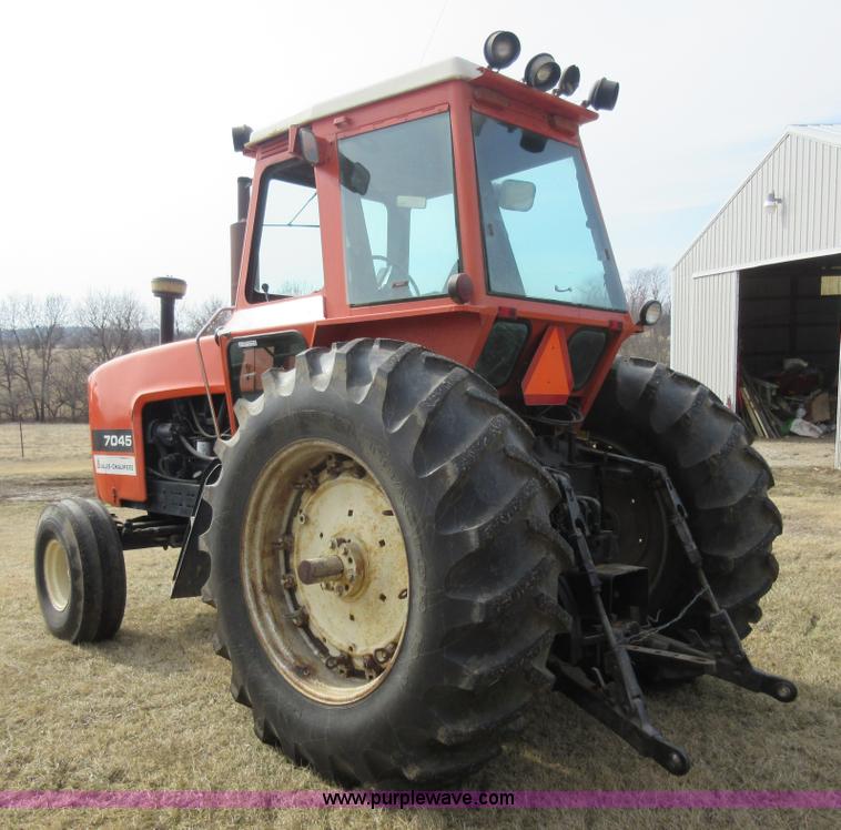 image for item AY9485 1980 Allis Chalmers 7045 tractor