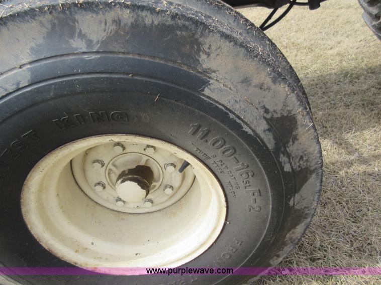 image for item AY9485 1980 Allis Chalmers 7045 tractor