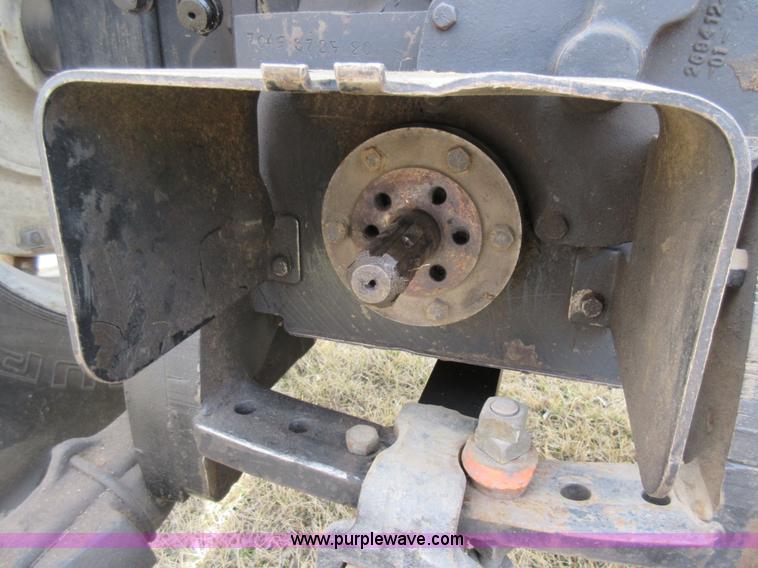 image for item AY9485 1980 Allis Chalmers 7045 tractor