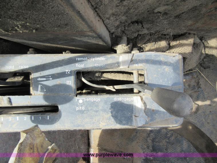 image for item AY9485 1980 Allis Chalmers 7045 tractor