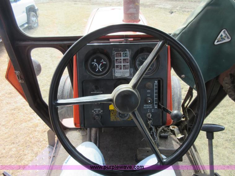 image for item AY9485 1980 Allis Chalmers 7045 tractor