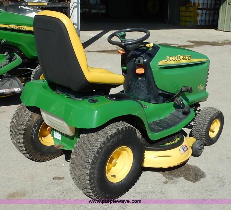 image for item BC9556 2003 John Deere LT160 lawn mower