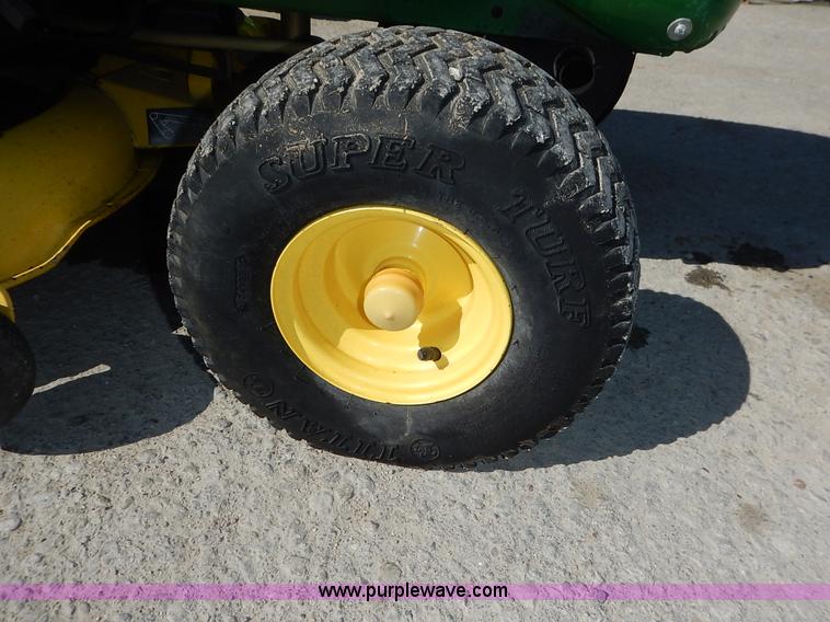 image for item BC9556 2003 John Deere LT160 lawn mower