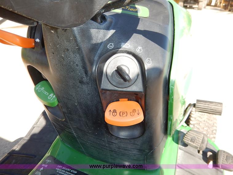 image for item BC9556 2003 John Deere LT160 lawn mower