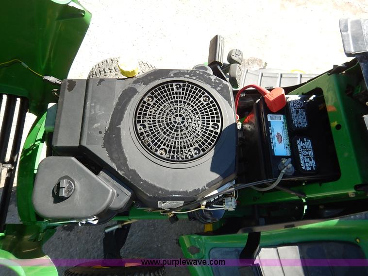 image for item BC9556 2003 John Deere LT160 lawn mower