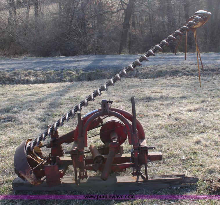 image for item BO9488 New Holland 451 sickle mower