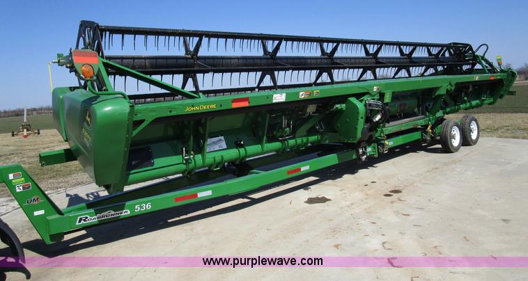 image for item D2333 2013 John Deere 635FD hydraflex draper head