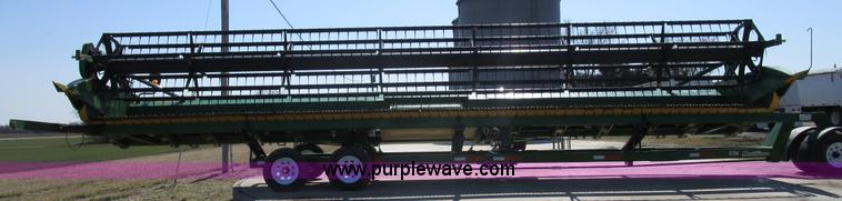 image for item D2333 2013 John Deere 635FD hydraflex draper head