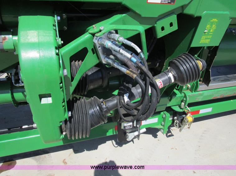 image for item D2333 2013 John Deere 635FD hydraflex draper head