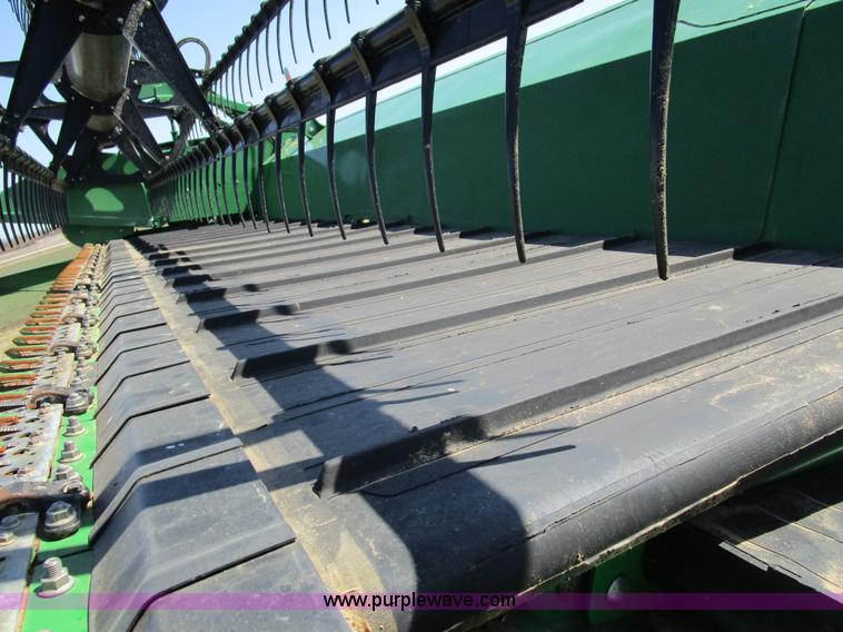 image for item D2333 2013 John Deere 635FD hydraflex draper head