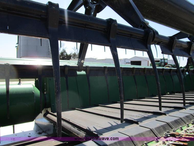 image for item D2333 2013 John Deere 635FD hydraflex draper head