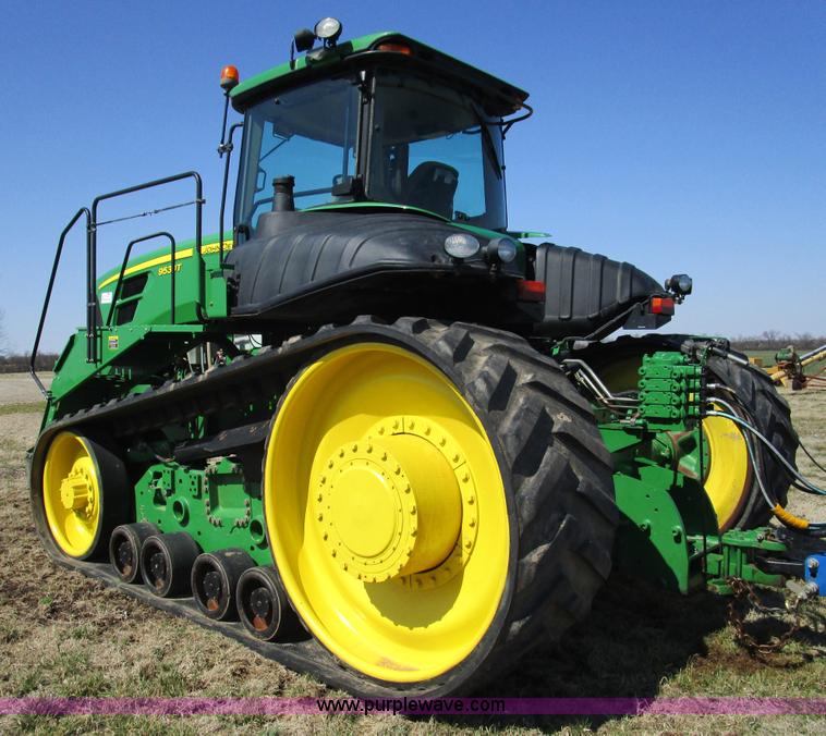image for item D2335 2008 John Deere 9530T tractor