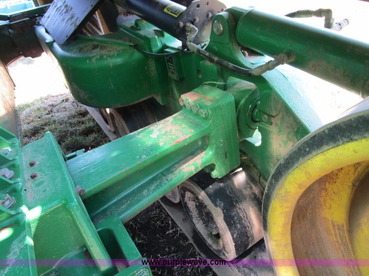 image for item D2335 2008 John Deere 9530T tractor