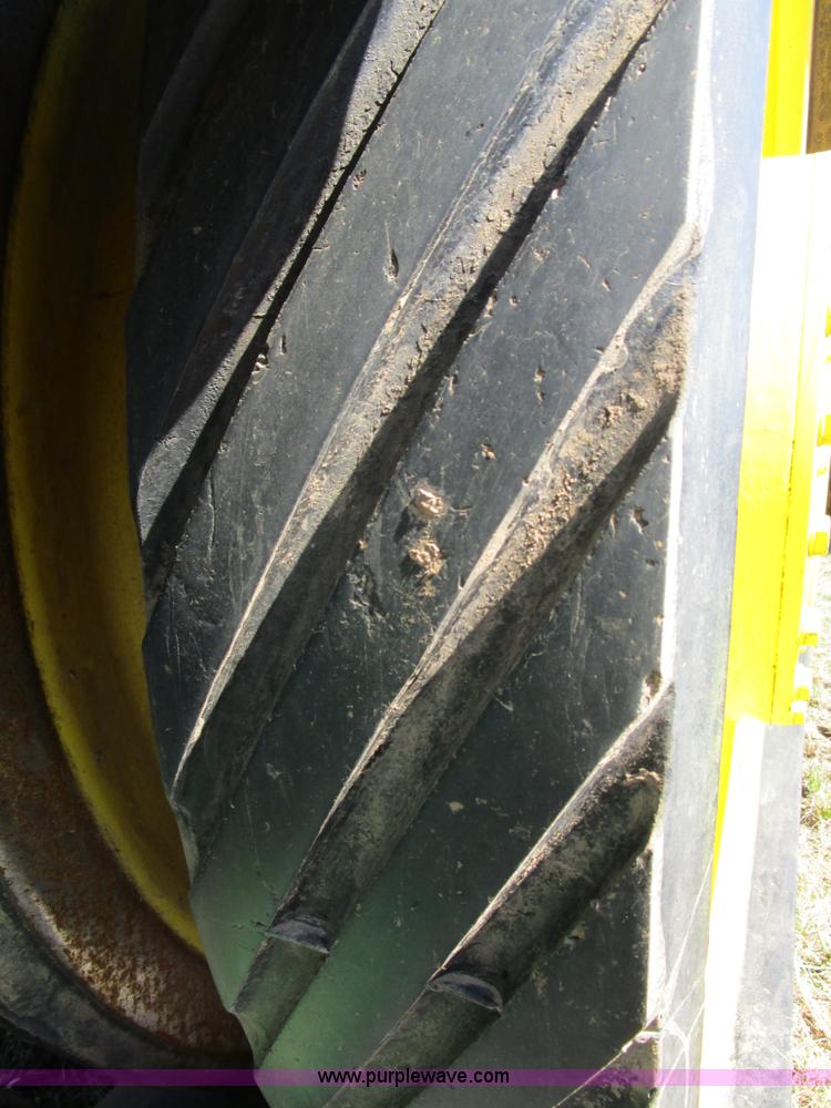 image for item D2335 2008 John Deere 9530T tractor