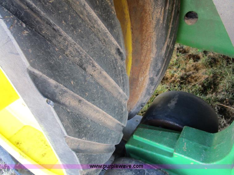 image for item D2335 2008 John Deere 9530T tractor