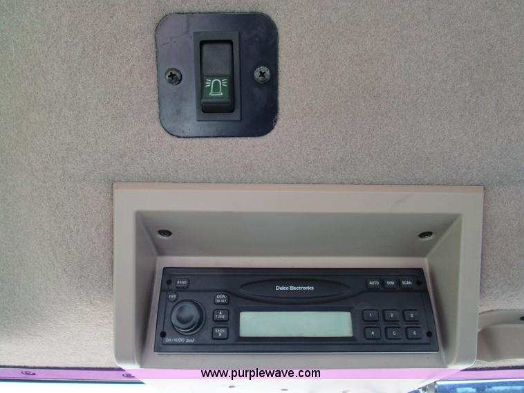 image for item D2335 2008 John Deere 9530T tractor