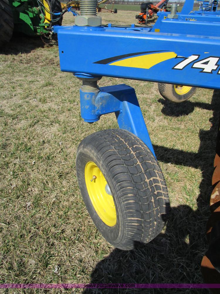 image for item D2336 2013 Landoll 7450-39 vertical tillage