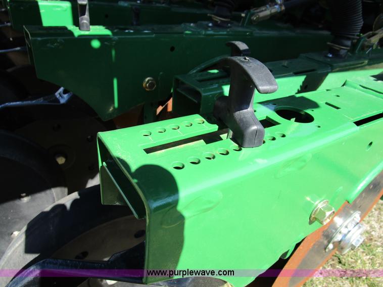 image for item D2337 2013 Great Plains 3S-4000HD-6375 grain drill