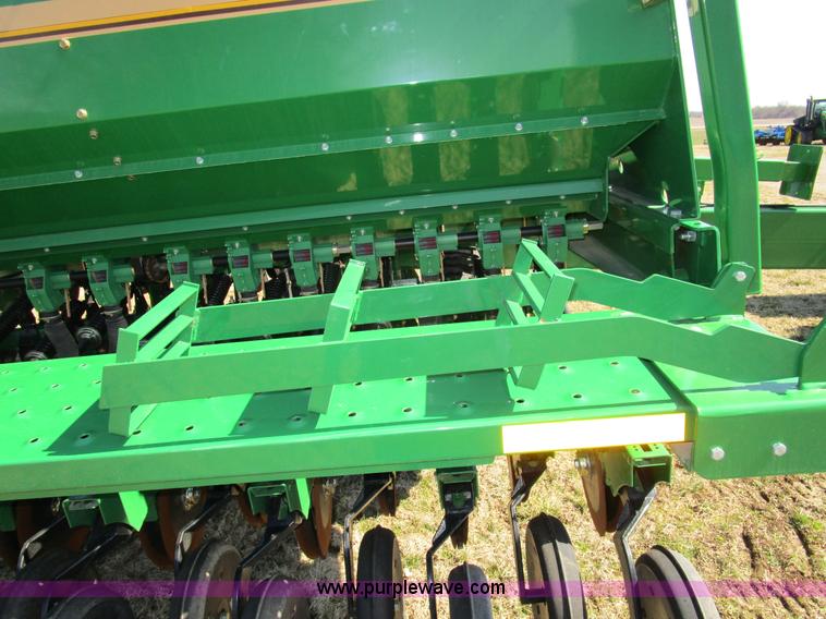 image for item D2337 2013 Great Plains 3S-4000HD-6375 grain drill
