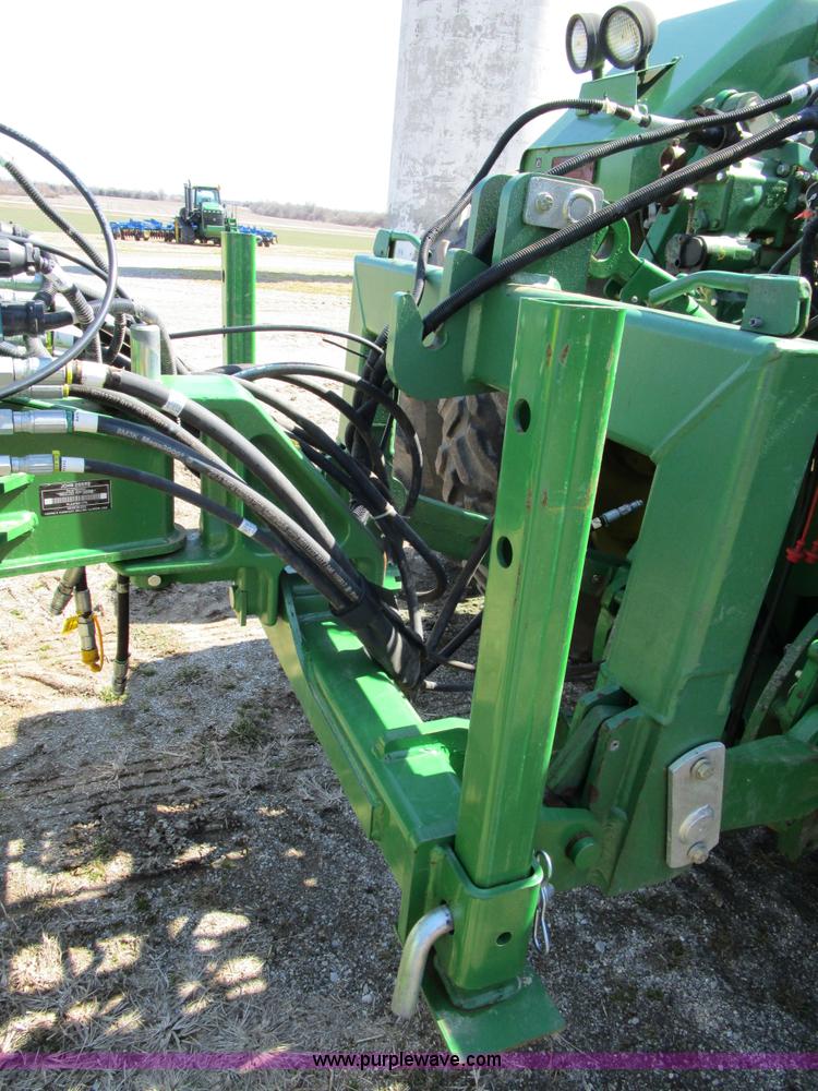 image for item D2338 2013 John Deere 1770NT planter