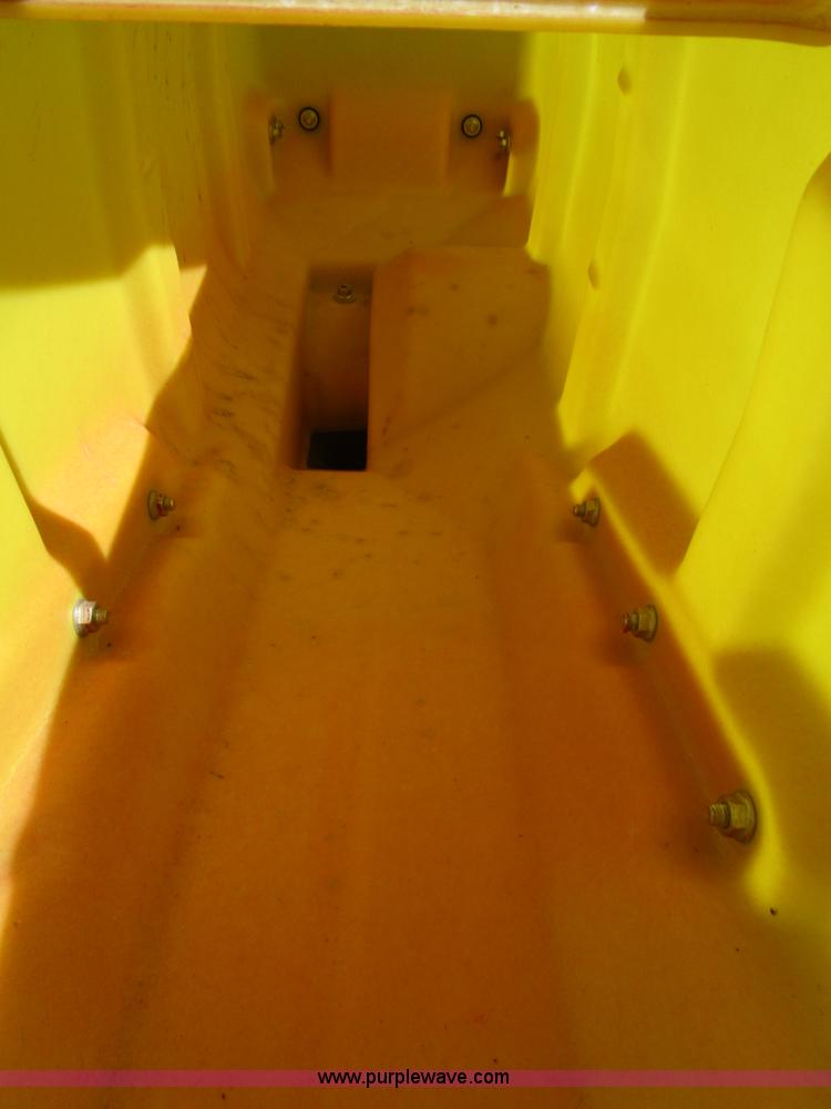 image for item D2338 2013 John Deere 1770NT planter