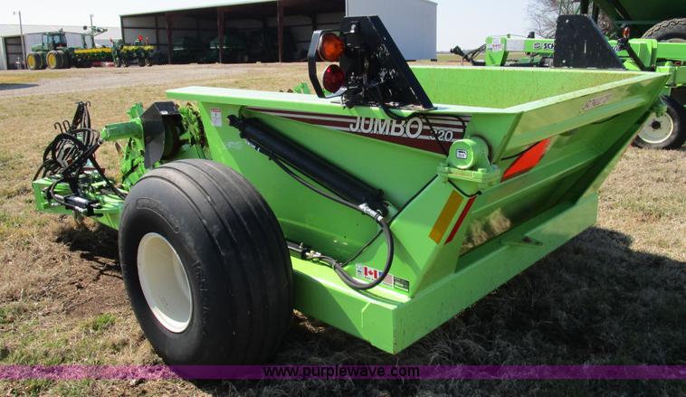 image for item D2340 2010 Schulte R5320 Jumbo rock picker