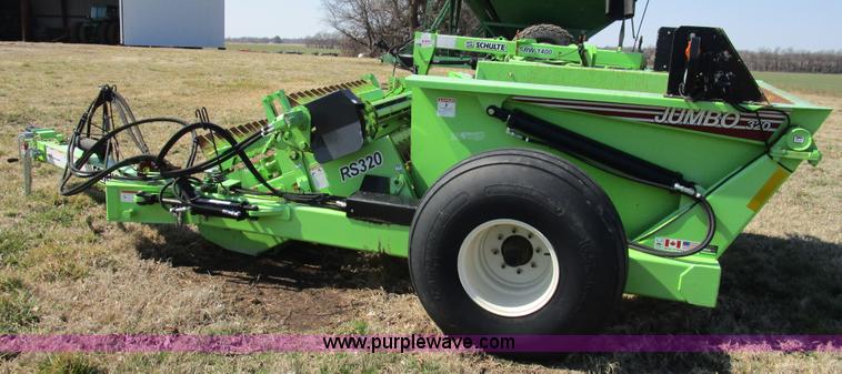 image for item D2340 2010 Schulte R5320 Jumbo rock picker