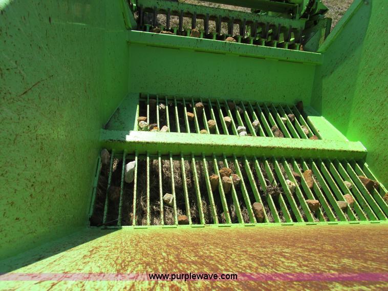 image for item D2340 2010 Schulte R5320 Jumbo rock picker