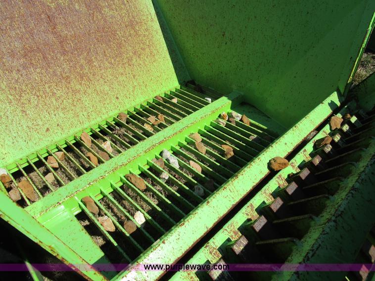 image for item D2340 2010 Schulte R5320 Jumbo rock picker