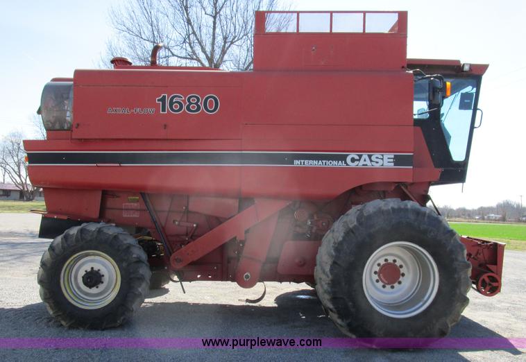 image for item D2357 1987 Case IH 1680 Axial-Flow RWA combine