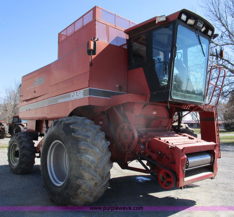 image for item D2357 1987 Case IH 1680 Axial-Flow RWA combine