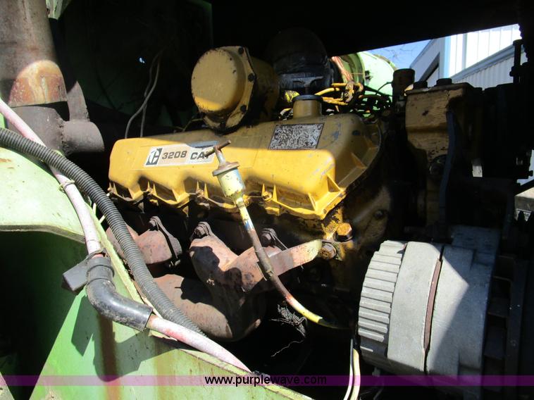 image for item D2358 Steiger Bearcat 4WD tractor