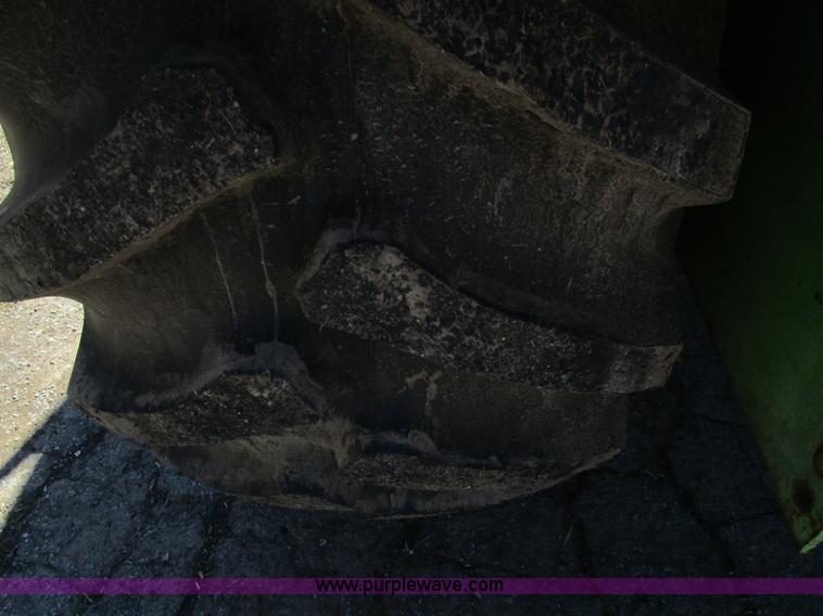 image for item D2358 Steiger Bearcat 4WD tractor