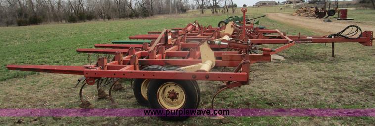 image for item D2385 Krause 4100 field cultivator