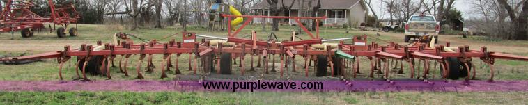 image for item D2385 Krause 4100 field cultivator