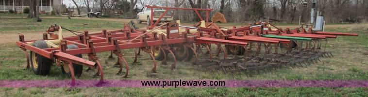 image for item D2385 Krause 4100 field cultivator