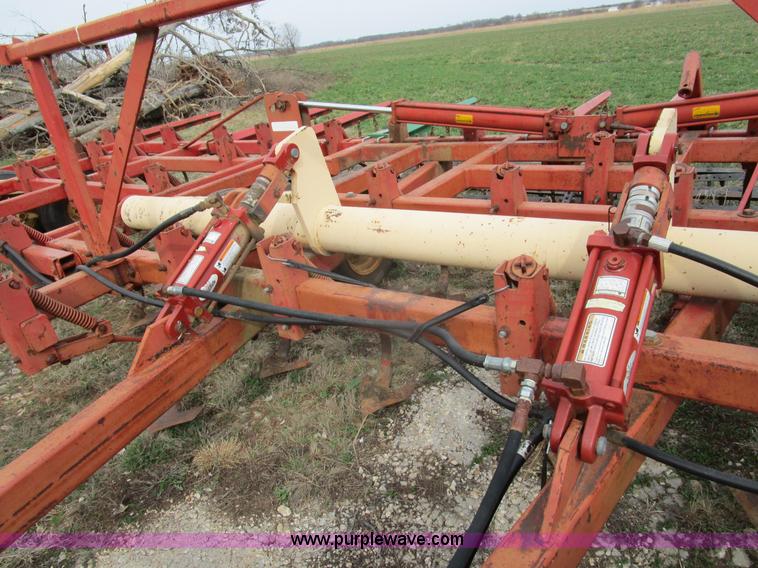 image for item D2385 Krause 4100 field cultivator