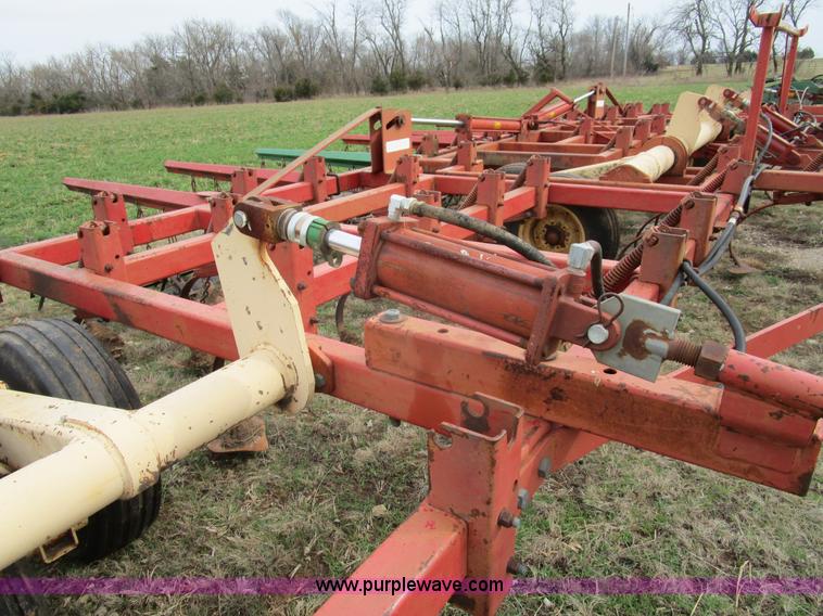image for item D2385 Krause 4100 field cultivator