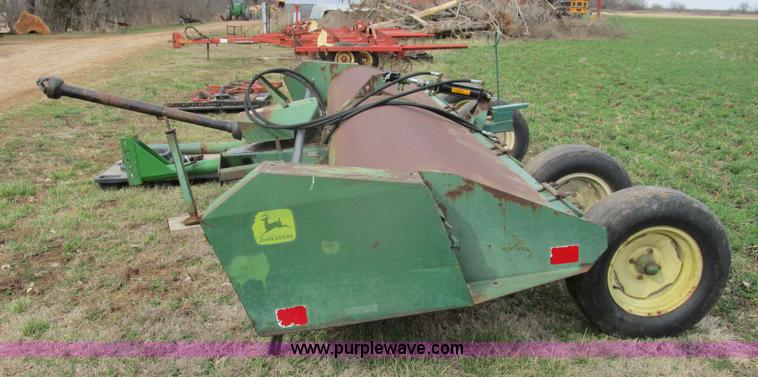image for item D2386 John Deere 27 flail mower
