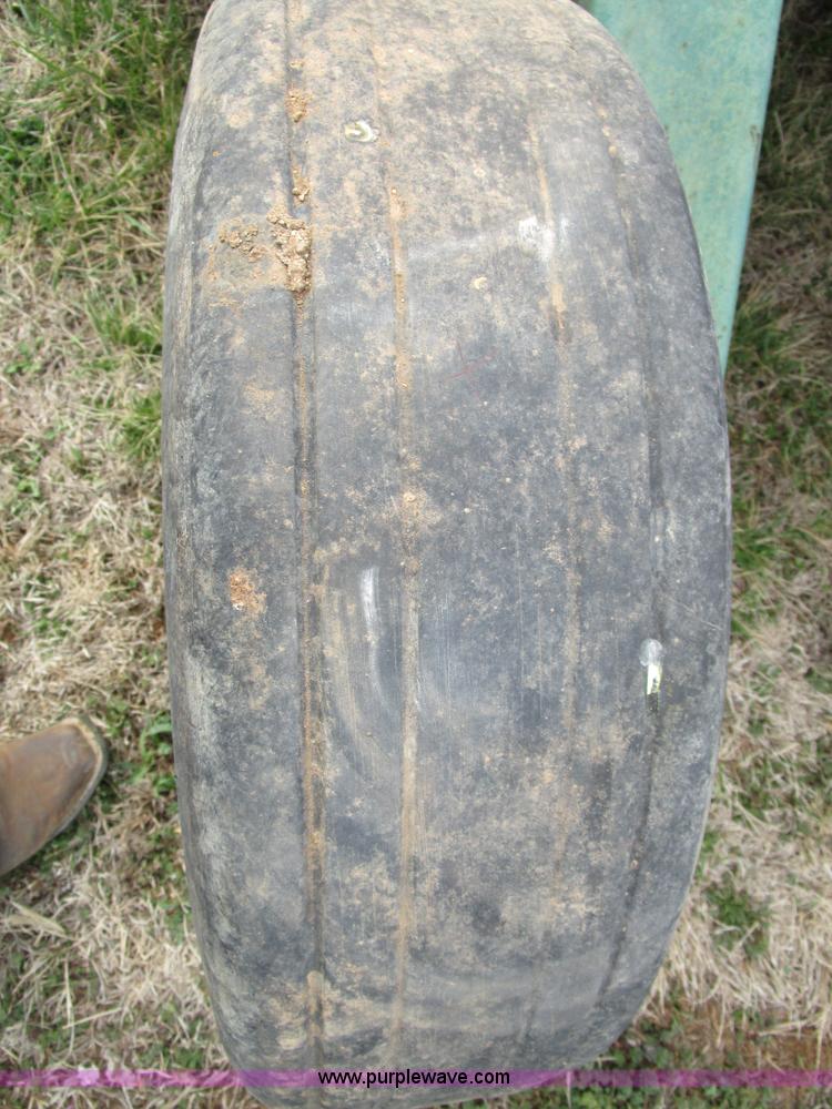 image for item D2386 John Deere 27 flail mower