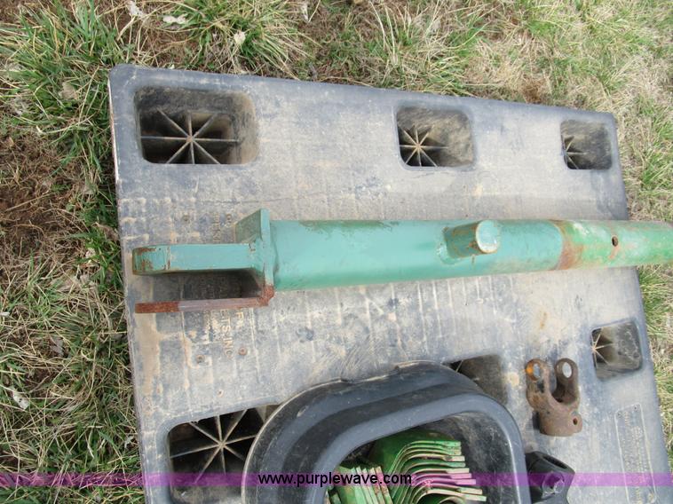 image for item D2386 John Deere 27 flail mower