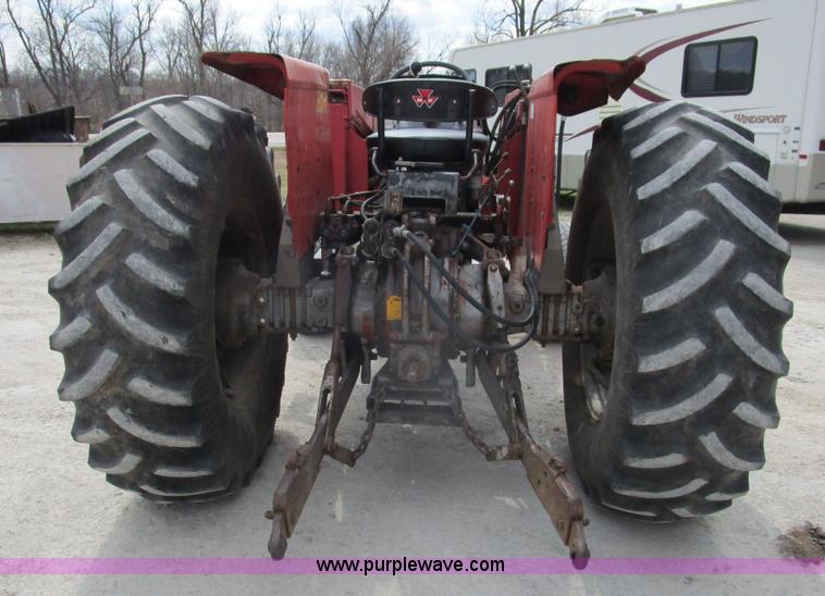 image for item D2390 Massey-Ferguson 285 tractor