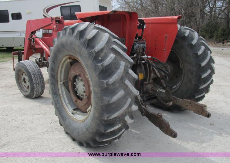 image for item D2390 Massey-Ferguson 285 tractor