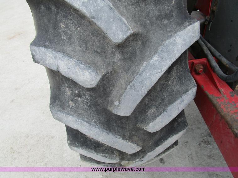 image for item D2390 Massey-Ferguson 285 tractor