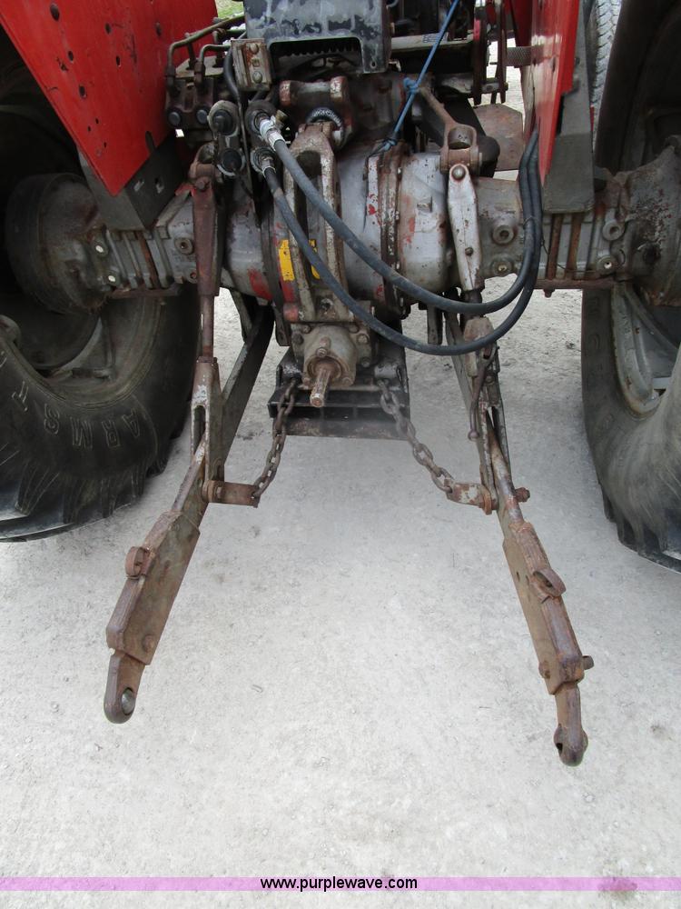 image for item D2390 Massey-Ferguson 285 tractor